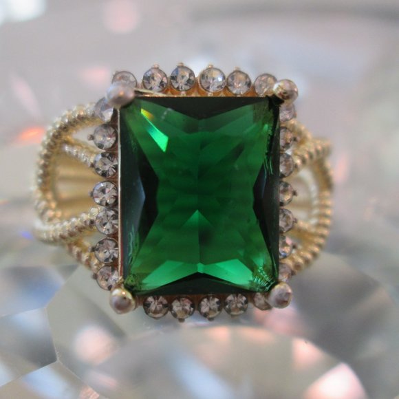 Russian nano emerald gemstone 14k yellow gold filled ladies ring S 7 - Picture 1 of 8